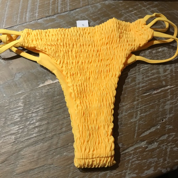 Bikini 2 piece yellow size large NWOT - Picture 6 of 8
